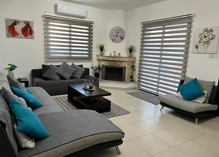 Vakantiehuis Valentine's House Theletra