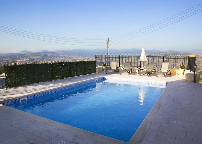 Valentine's House Theletra